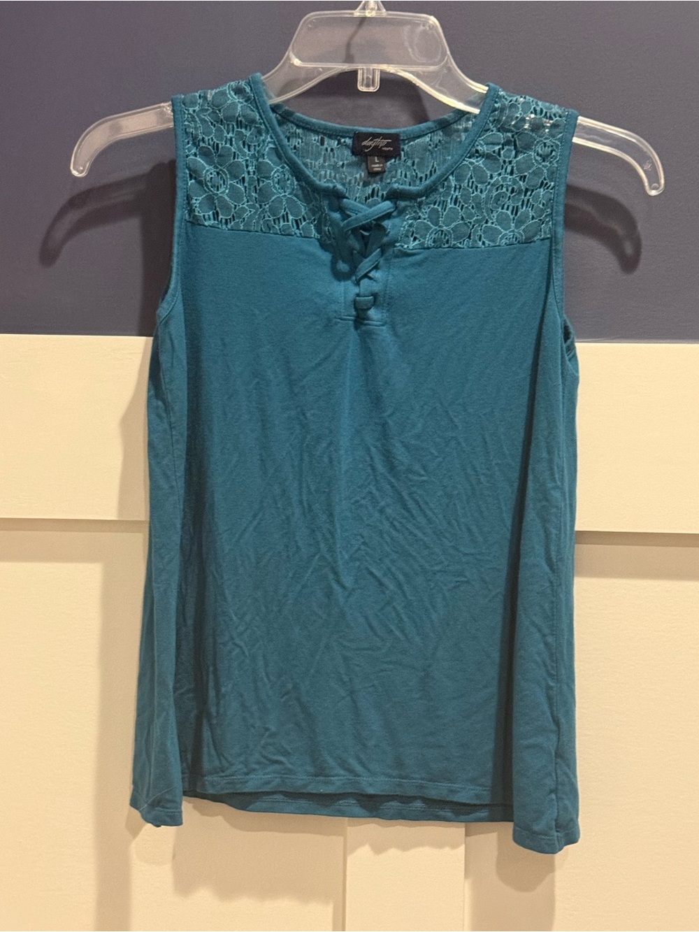 Daytrip Teal Lace Yoke Sleeveless Tank with Front Tie Youth Size L